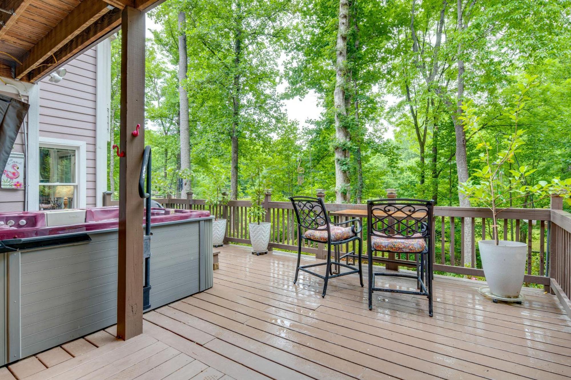 Creekside Hendersonville Haven Hot Tub And Fire Pit מראה חיצוני תמונה